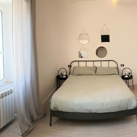 La Casa Del Grillo Apartment เปรูจา ภายนอก รูปภาพ